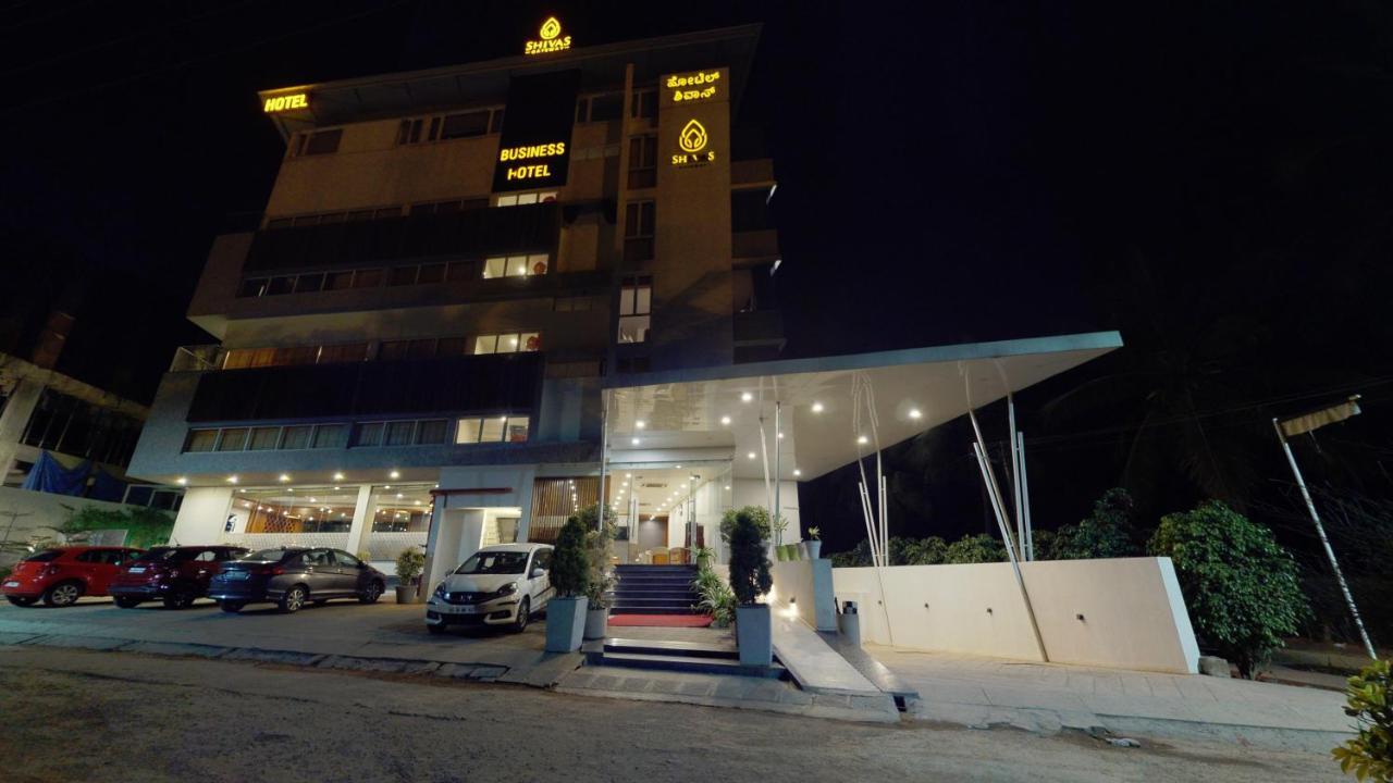 Готель Shivas Gateway Devanahalli Екстер'єр фото
